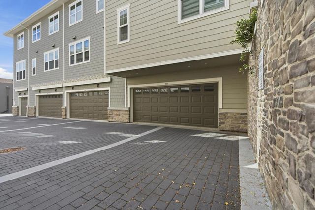 888 Broadway, Belmont, CA 94002