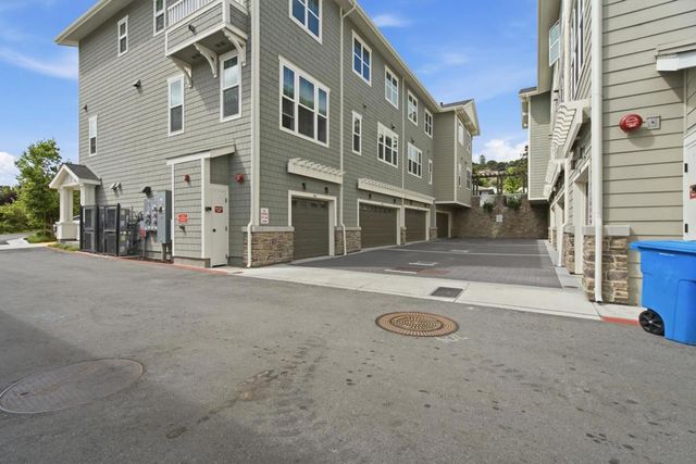 888 Broadway, Belmont, CA 94002