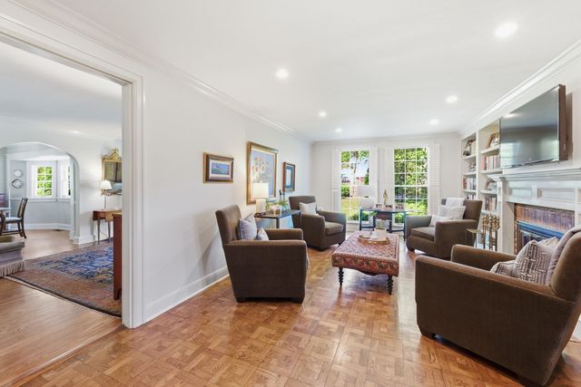 200 Brookfield Ave, Nashville, TN 37205