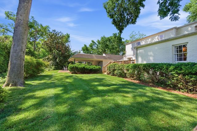 200 Brookfield Ave, Nashville, TN 37205