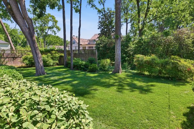 200 Brookfield Ave, Nashville, TN 37205