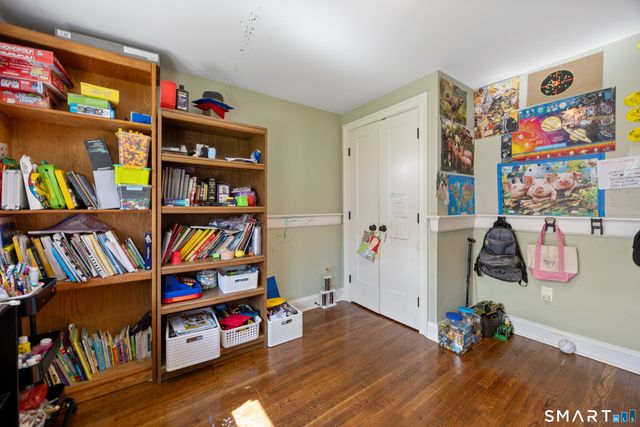 28 Maplewood Lane, North Branford, CT 06472