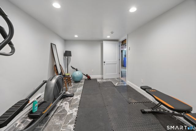 28 Maplewood Lane, North Branford, CT 06472