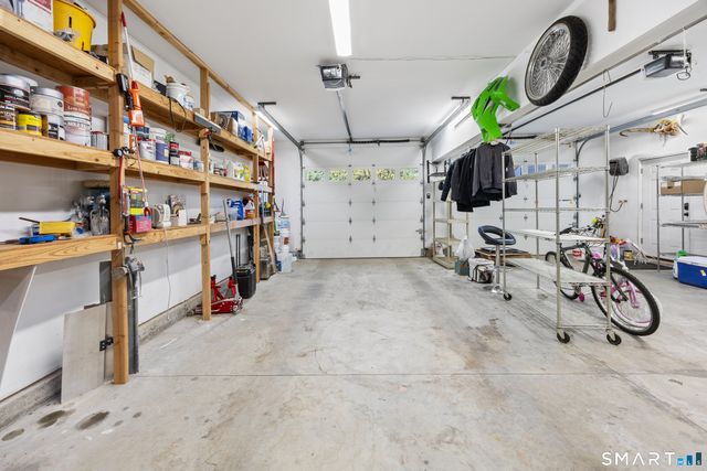 28 Maplewood Lane, North Branford, CT 06472