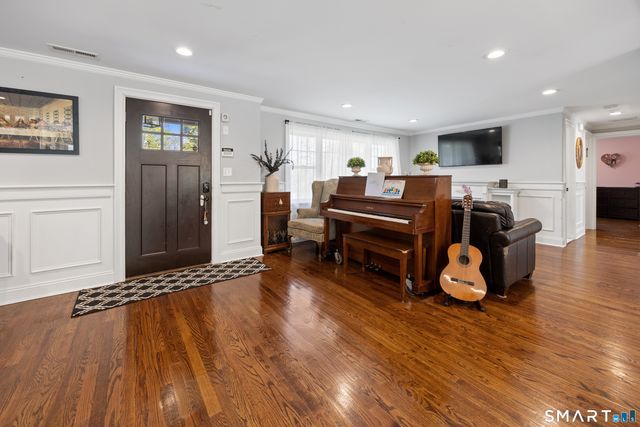 28 Maplewood Lane, North Branford, CT 06472