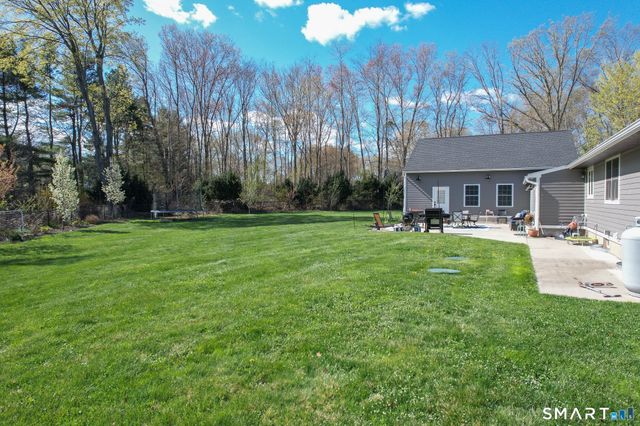 28 Maplewood Lane, North Branford, CT 06472