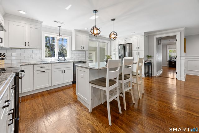 28 Maplewood Lane, North Branford, CT 06472