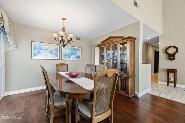 675 Whispering Oaks Place, Newbury Park, CA 91320