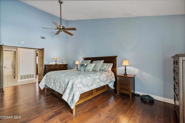 675 Whispering Oaks Place, Newbury Park, CA 91320