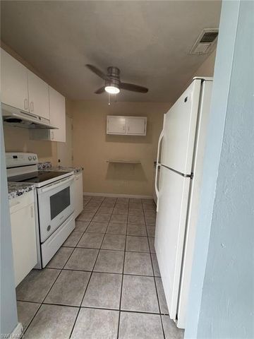 4923 Vincennes CT # 9, Cape Coral, FL 33904