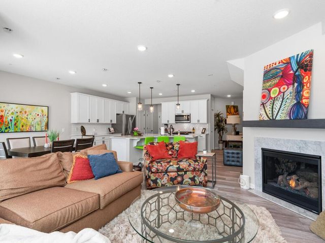 4876 Avery Court, Eagan, MN 55123