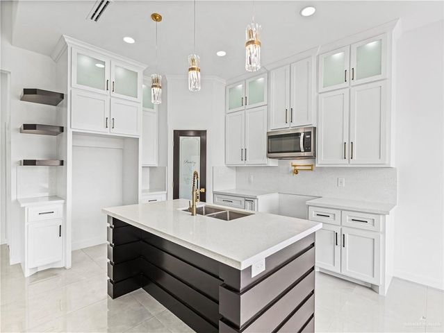 1120 Baker Lane, Edinburg, TX 78541