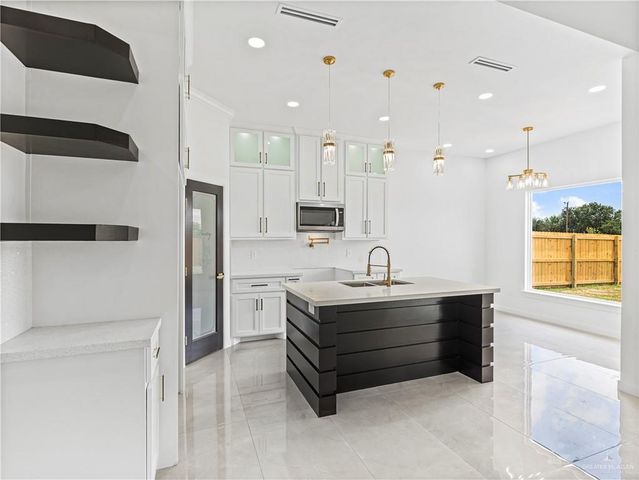 1120 Baker Lane, Edinburg, TX 78541