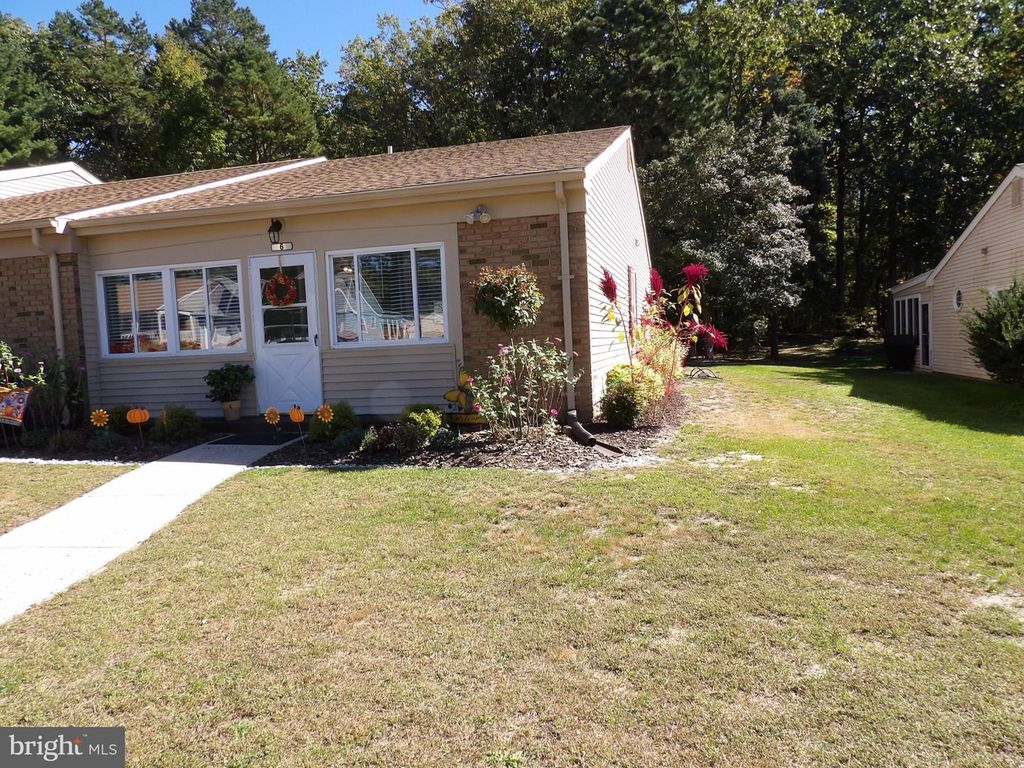 6 GRAMERCY PL, SOUTHAMPTON TWP, NJ 08088 — exterior