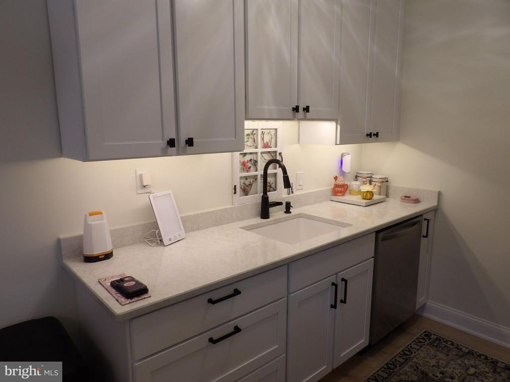 6 GRAMERCY PL, SOUTHAMPTON TWP, NJ 08088 — photo 4