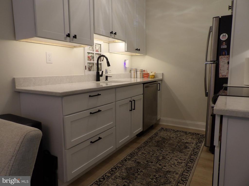 6 GRAMERCY PL, SOUTHAMPTON TWP, NJ 08088 — photo 5