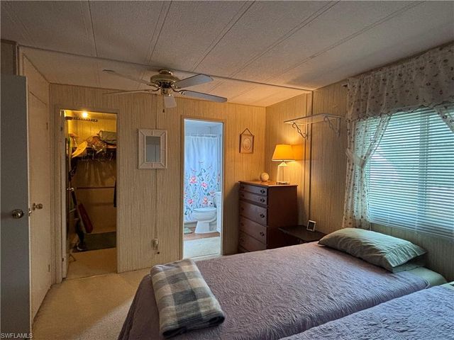 207 Harvest LN, North Fort Myers, FL 33917