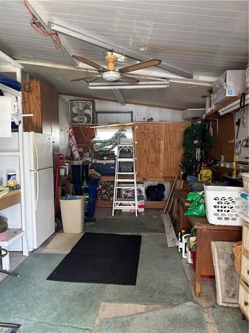 207 Harvest LN, North Fort Myers, FL 33917