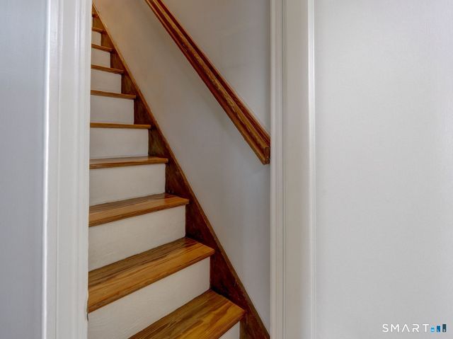 38 Porterbrook Avenue, East Hartford, CT 06118