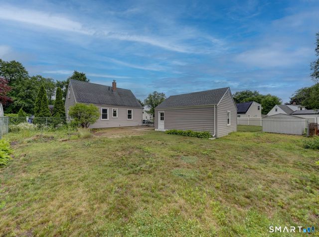 38 Porterbrook Avenue, East Hartford, CT 06118