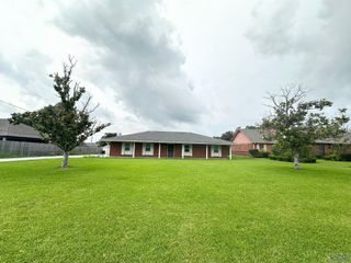 9512 East Park Ave, Houma, LA 70363