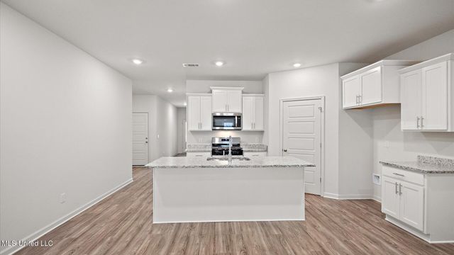 710 Honeysuckle Loop, Canton, MS 39046