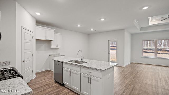 710 Honeysuckle Loop, Canton, MS 39046
