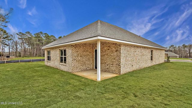 710 Honeysuckle Loop, Canton, MS 39046