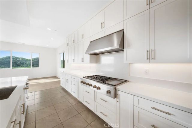 18431 Boulder Blf, Silverado, CA 92676