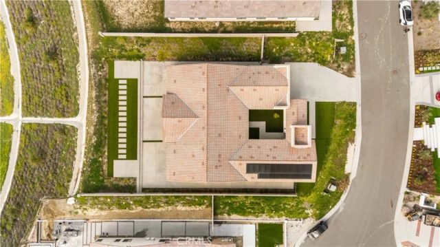 18431 Boulder Blf, Silverado, CA 92676