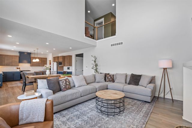 1325 NW Yorktown Drive, Waukee, IA 50263