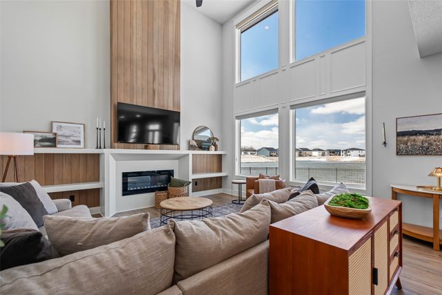 1325 NW Yorktown Drive, Waukee, IA 50263