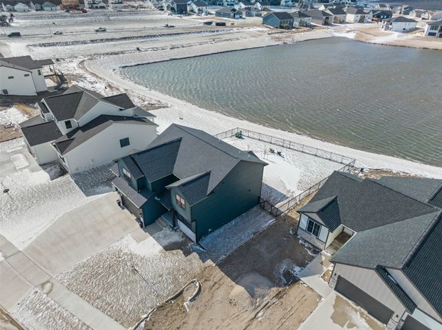 1325 NW Yorktown Drive, Waukee, IA 50263