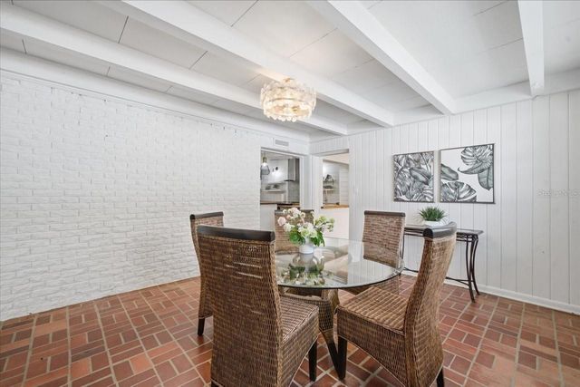 9718 N OREGON AVENUE, Tampa, FL 33612
