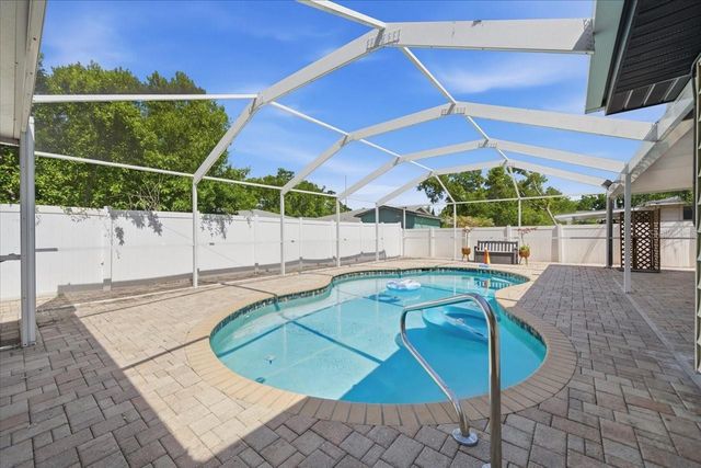 9718 N OREGON AVENUE, Tampa, FL 33612