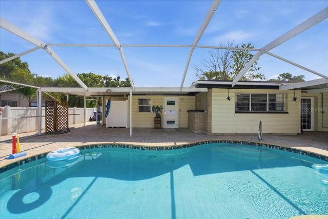 9718 N OREGON AVENUE, Tampa, FL 33612