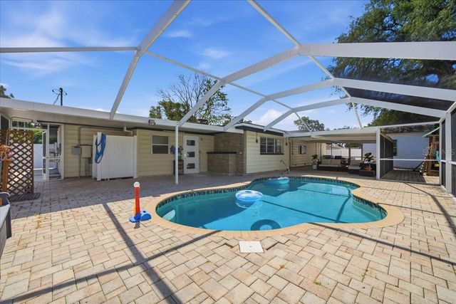 9718 N OREGON AVENUE, Tampa, FL 33612