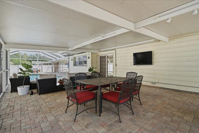 9718 N OREGON AVENUE, Tampa, FL 33612