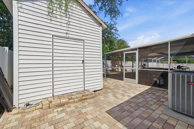 9718 N OREGON AVENUE, Tampa, FL 33612
