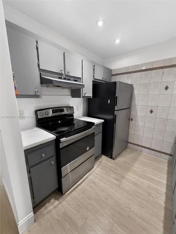 13250 SW 4th Ct 409G, Pembroke Pines, FL 33027