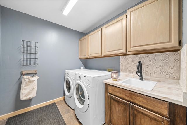 1693 Havenshire Lane, Brighton Twp, MI 48114