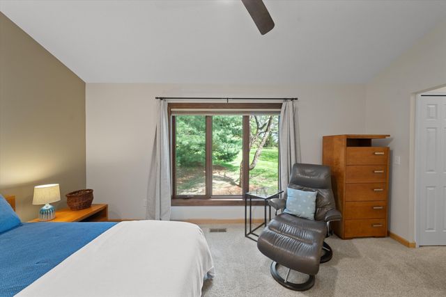 1693 Havenshire Lane, Brighton Twp, MI 48114