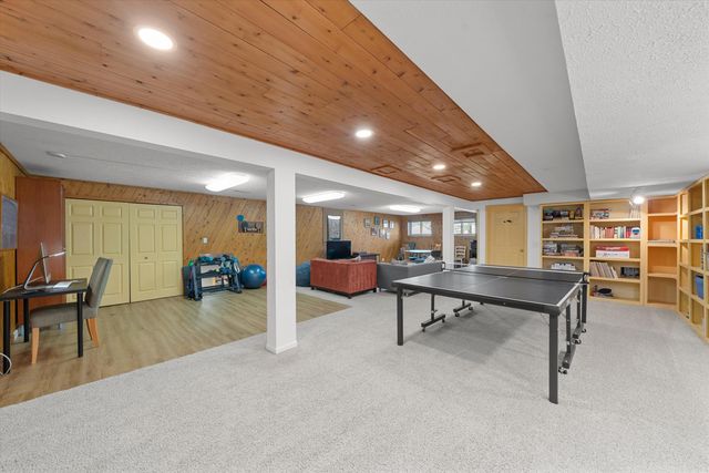 1693 Havenshire Lane, Brighton Twp, MI 48114