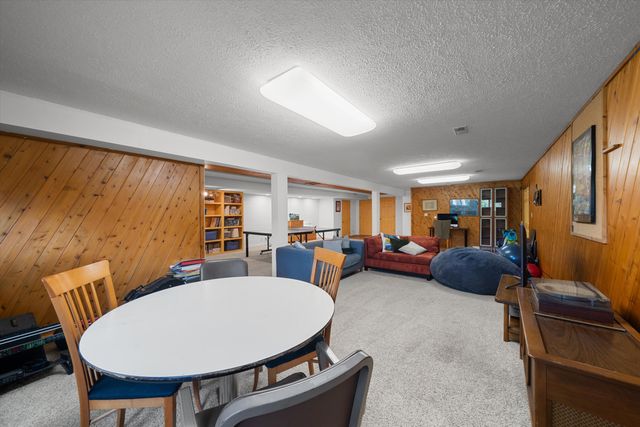 1693 Havenshire Lane, Brighton Twp, MI 48114