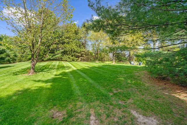 1693 Havenshire Lane, Brighton Twp, MI 48114