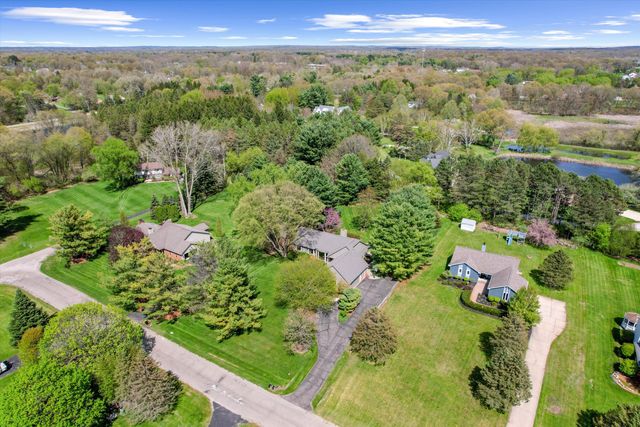 1693 Havenshire Lane, Brighton Twp, MI 48114