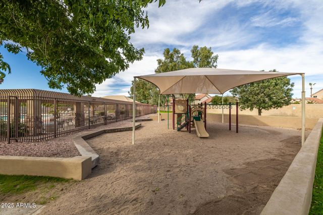 3411 E DESERT TRUMPET Road, Phoenix, AZ 85044