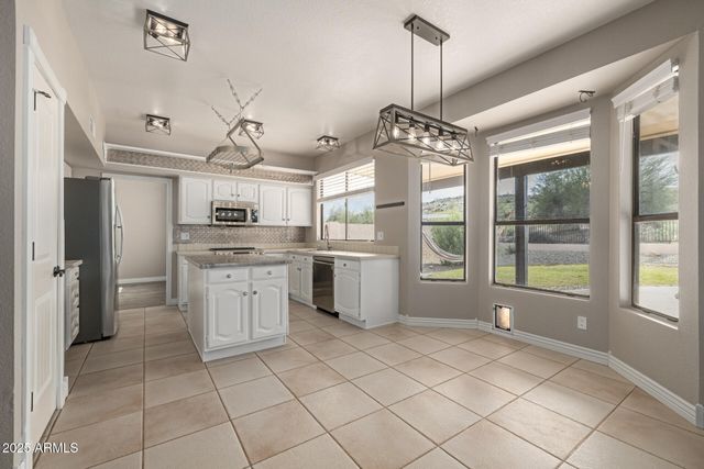 3411 E DESERT TRUMPET Road, Phoenix, AZ 85044