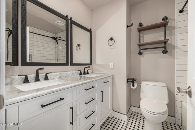 3411 E DESERT TRUMPET Road, Phoenix, AZ 85044