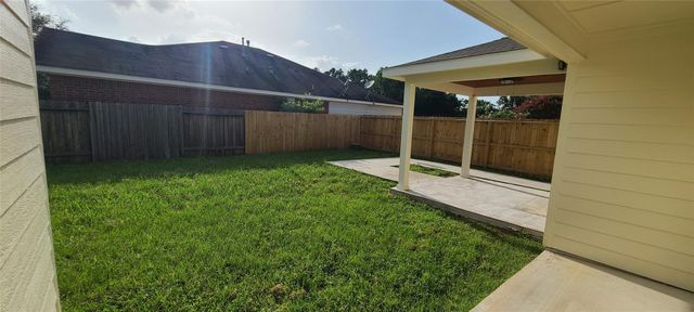 11826 Belle Court, Pinehurst, TX 77362